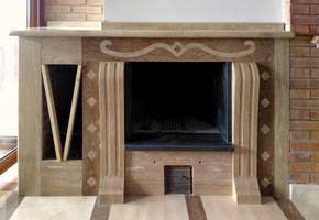 Rivestimento per camino in travertino