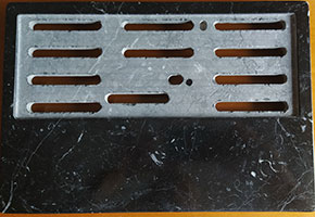 
            Progettazione e realizzazione di un supporto in marmo per l'alloggiamento della tastiera di un PC portatile
        
